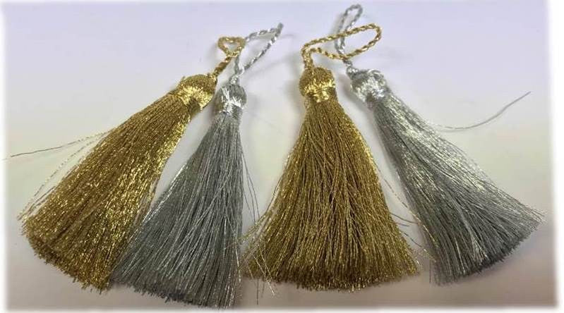 Metallic tassels
